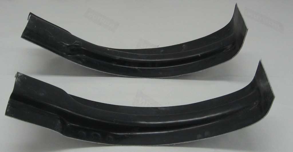 1933 Plymouth front fender brace L or R